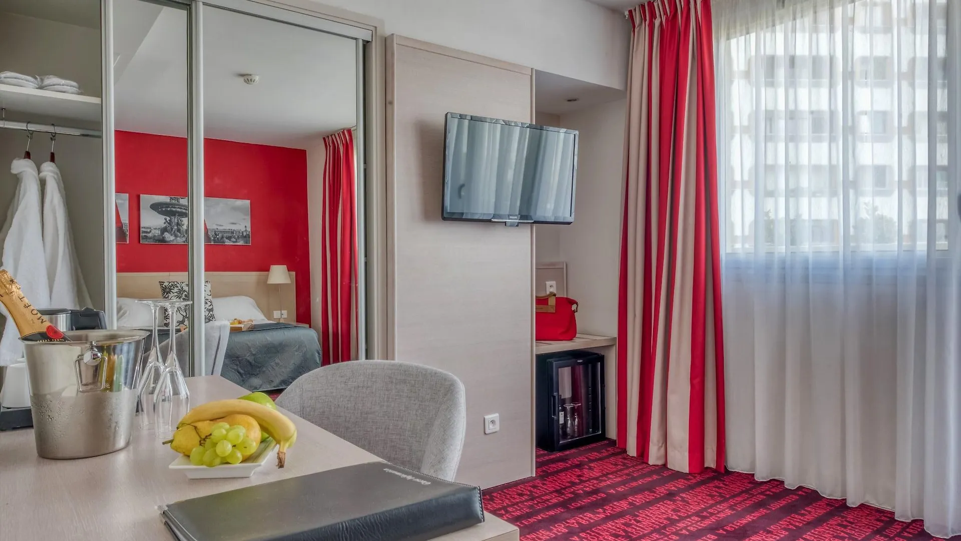 Hotel Le Richemont Paris
